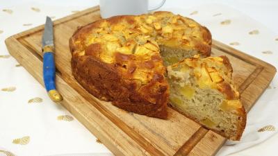 Gâteau au yaourt aux pommes