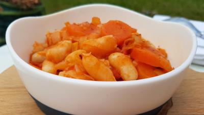 Haricots blancs à la saucee tomate