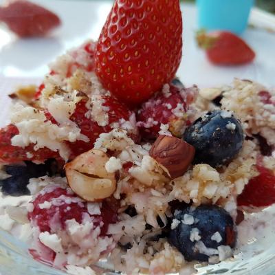 Salade de fruits rouges et chou-fleur