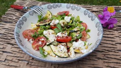 Salade vegetarienne au chevre