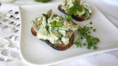 Tartine avocat – pomme