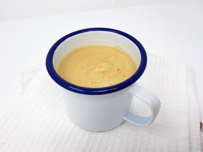 Velouté de céleri au lait d’amandes